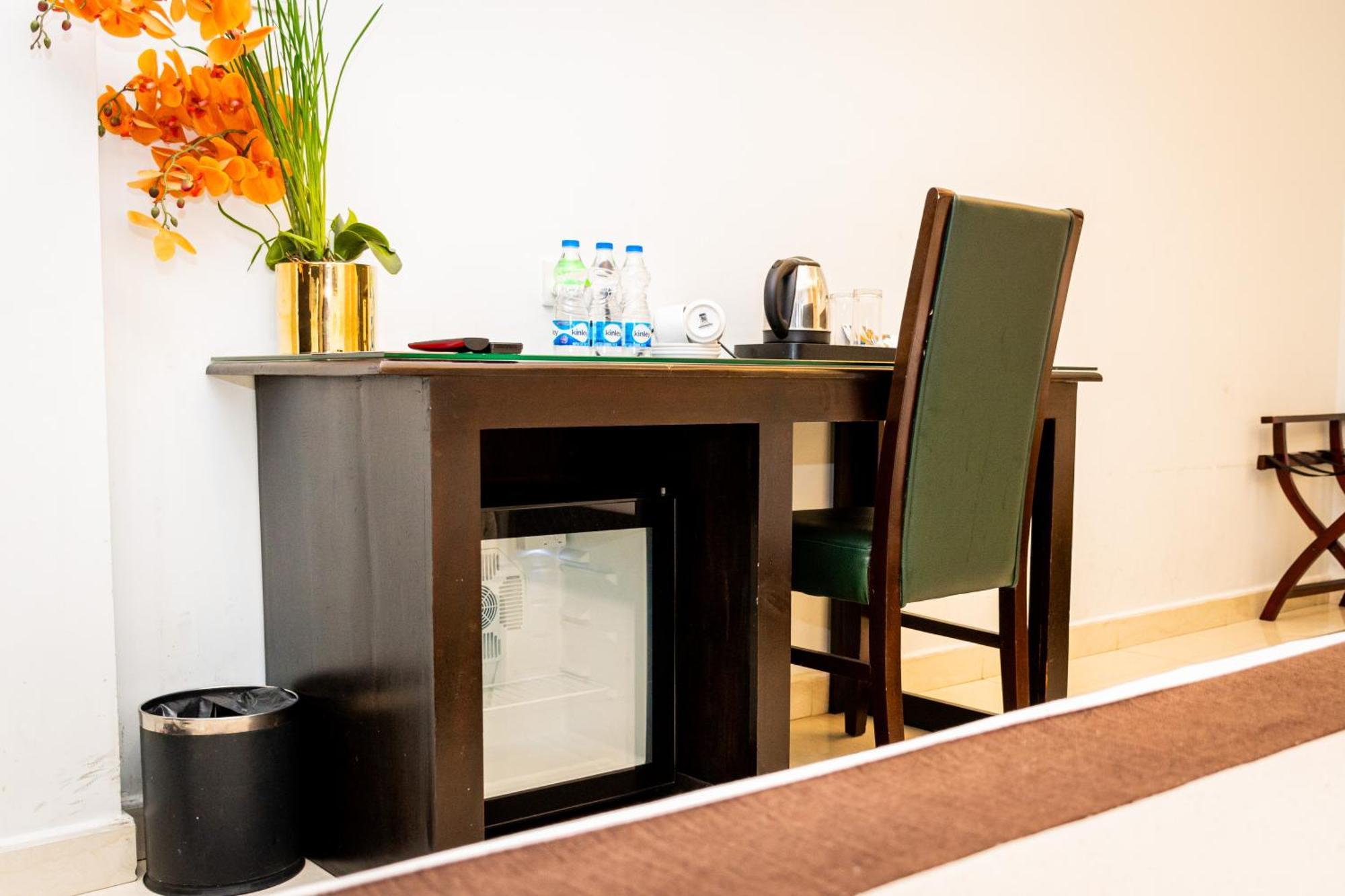 Viveka Hotel Colombo Kalubowila West 外观 照片